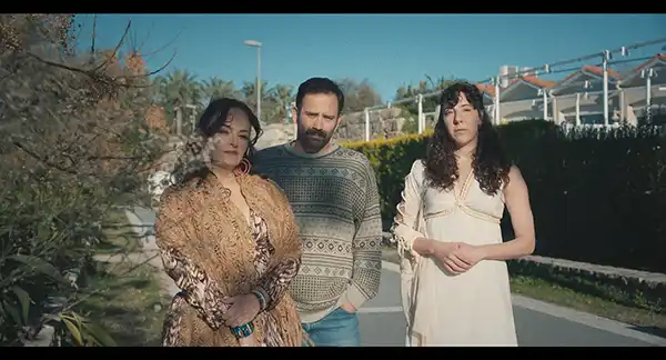 Gündüz Apollon Gece Athena (2024): A Mythopoetic Quest Through the Ruins of Identity